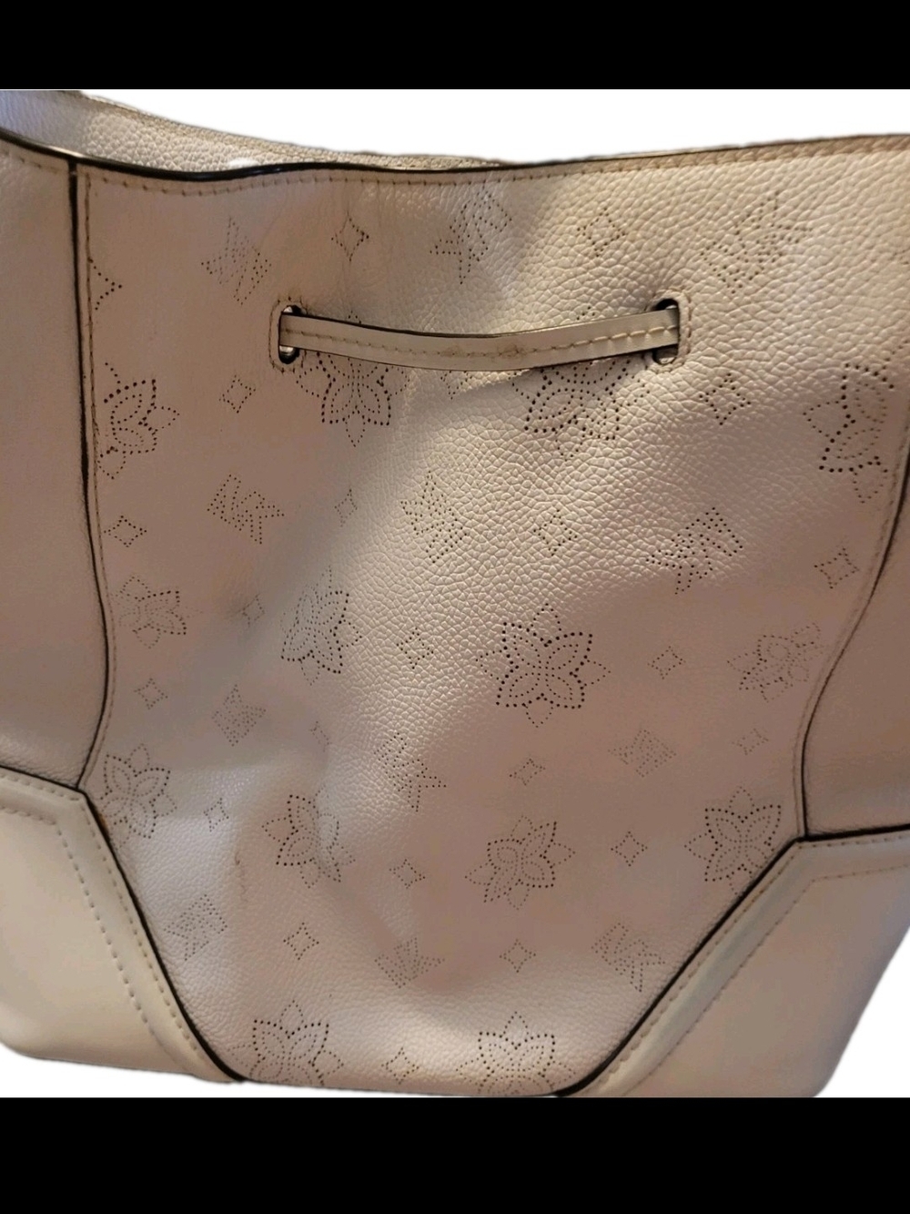 Michael Kors White Perforated Logo Bucket Bag Shoulder Purse Gold MK Charm - Picture 5 of 12